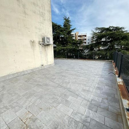 Apartamento Delizioso Vintage Con Terrazo Frosinone Exterior foto